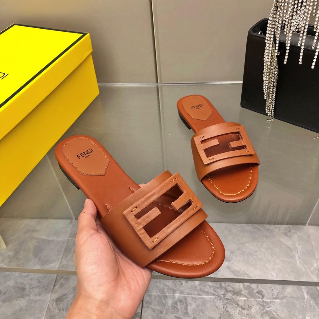 Fendi Baguette Brown Leather Slides - FashionPlug