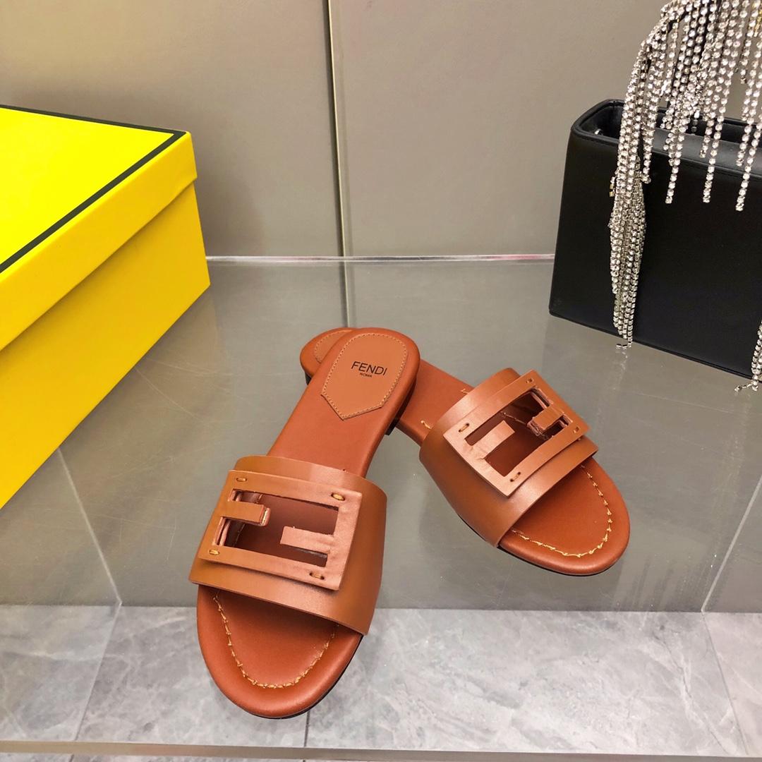 Fendi Baguette Brown Leather Slides - FashionPlug