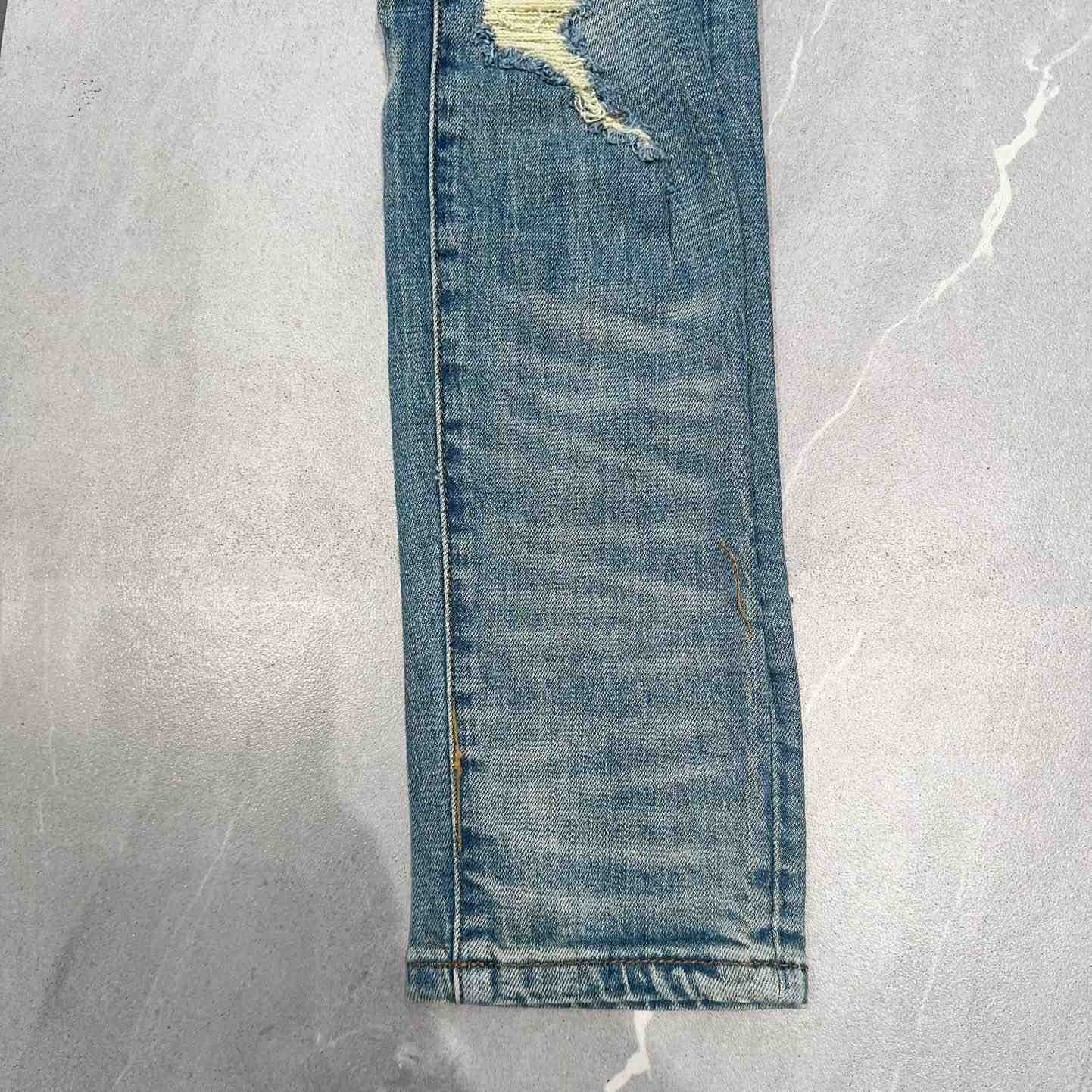 Amiri Jeans     AM1111 - FashionPlug