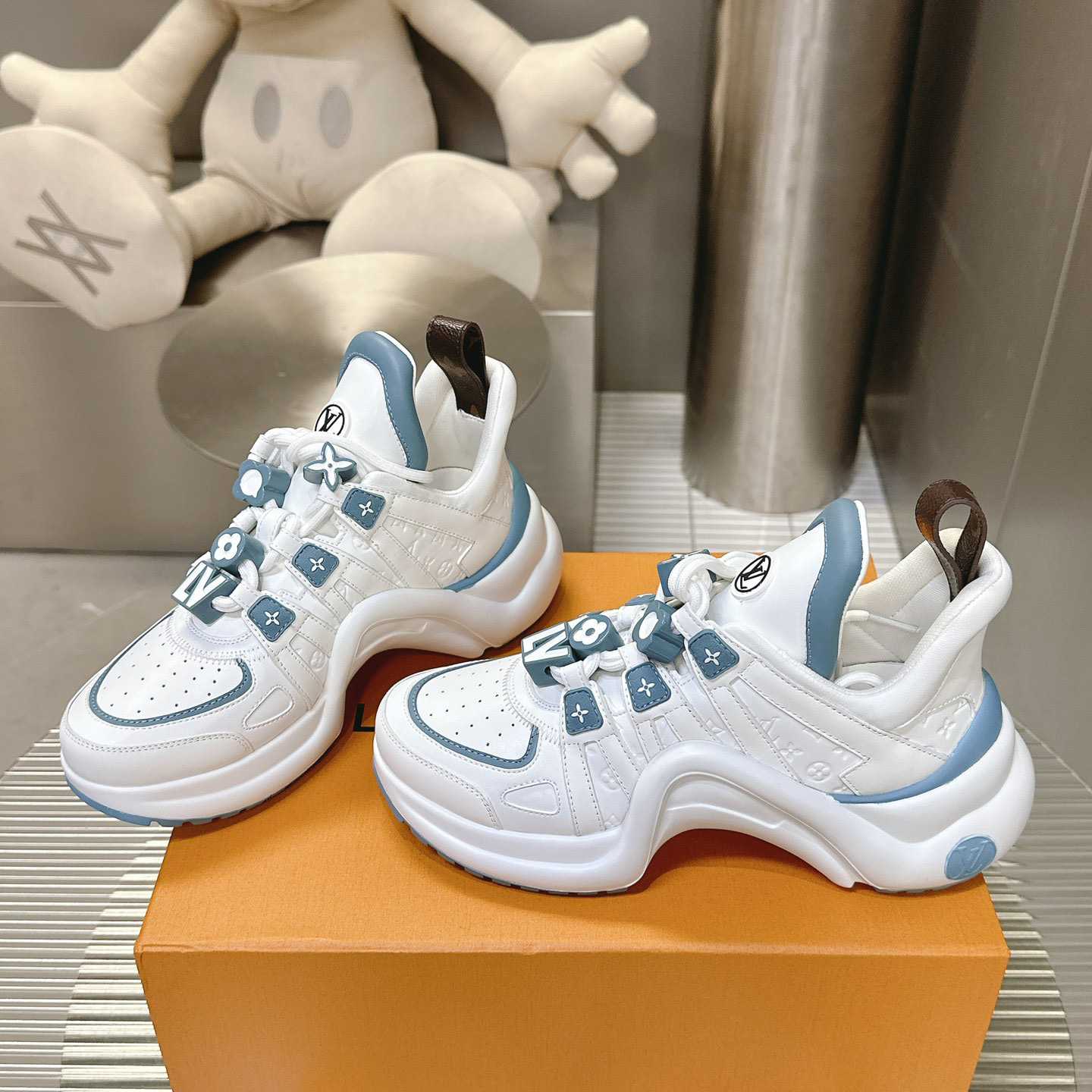 Louis Vuitton LV Archlight Sneaker    - FashionPlug