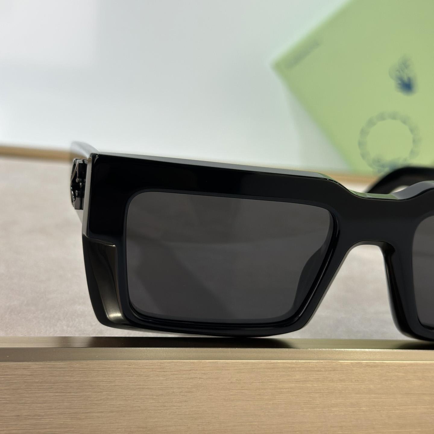 Off White Moberly Sunglasses      OERl114 - FashionPlug