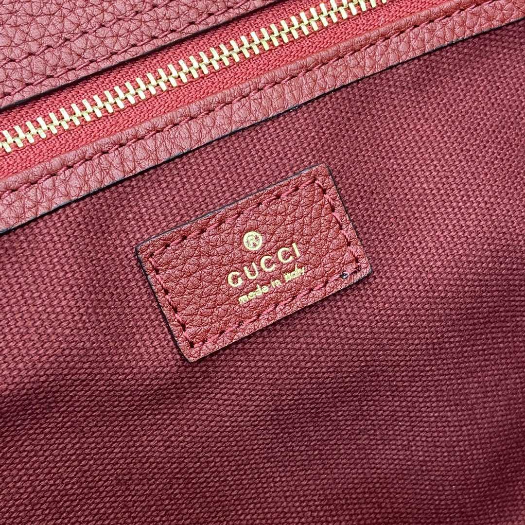 Gucci Medium Tote Bag With Hook Closure - FashionPlug
