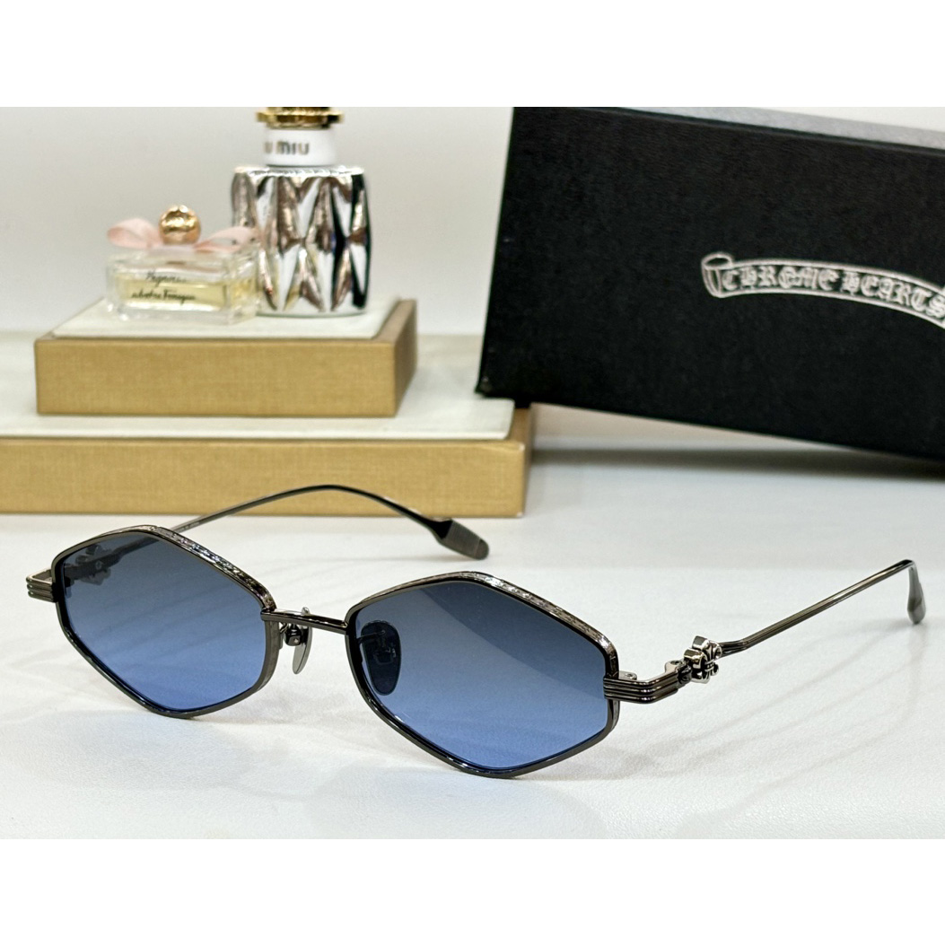 Chrome Heart CH8286 Sunglasses - FashionPlug