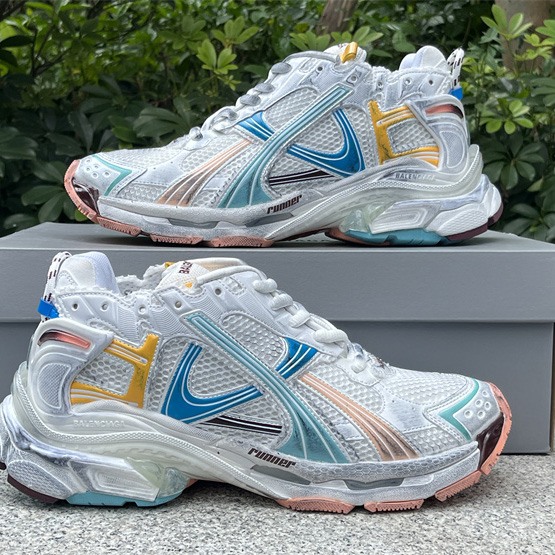 Balenciaga Runner Sneaker - FashionPlug