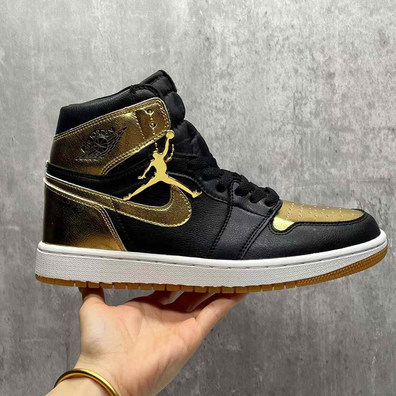 Jordan 1 High OG “Metallic Gold” Sneaker   DZ5485-071 - FashionPlug
