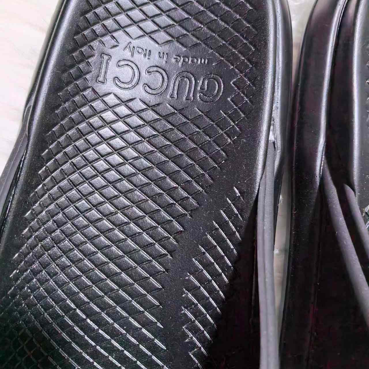 Gucci Web Slide Sandal - FashionPlug
