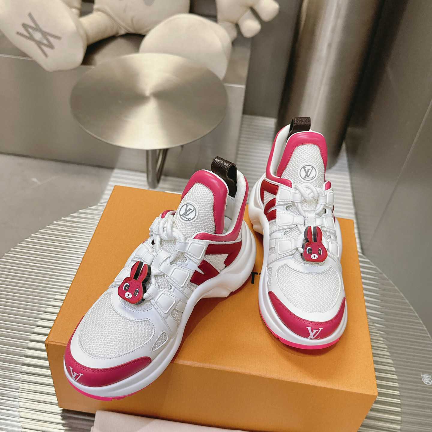 Louis Vuitton LV Archlight Sneaker    - FashionPlug