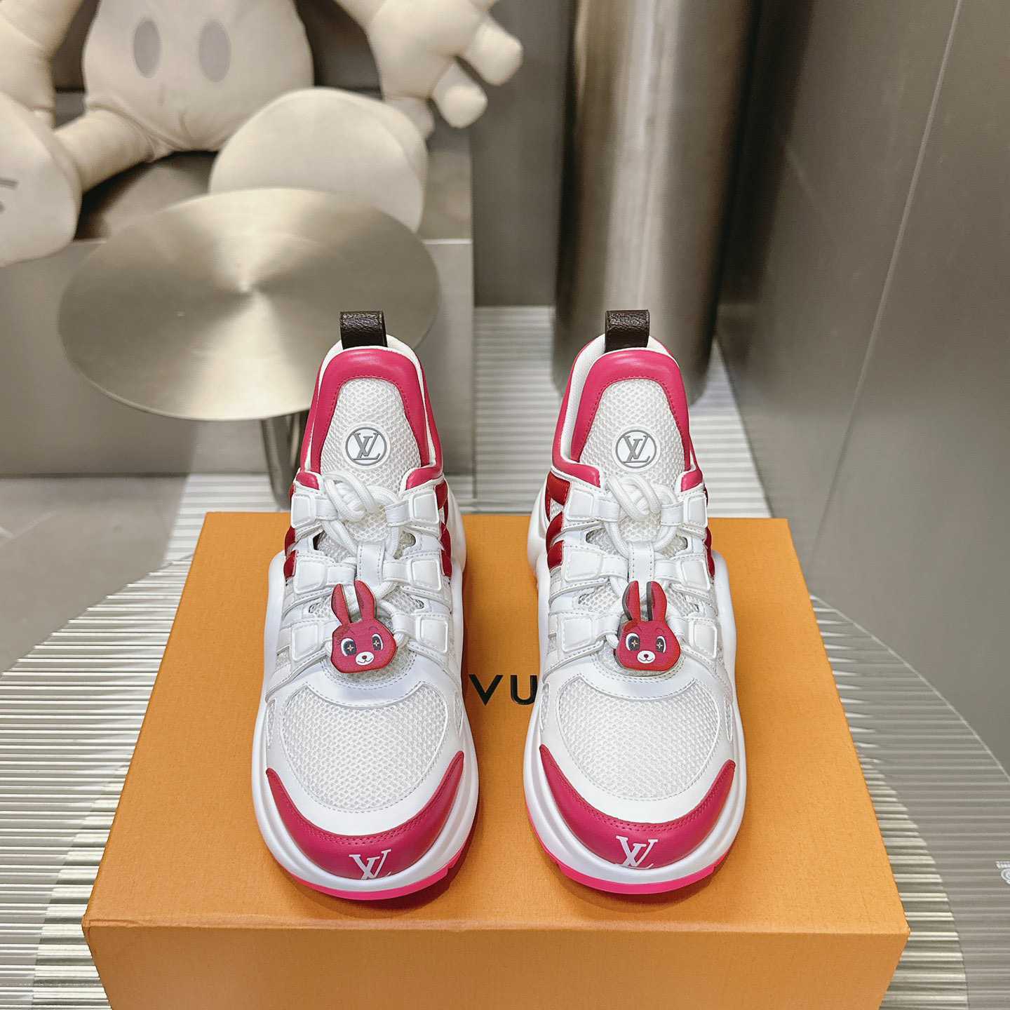 Louis Vuitton LV Archlight Sneaker    - FashionPlug