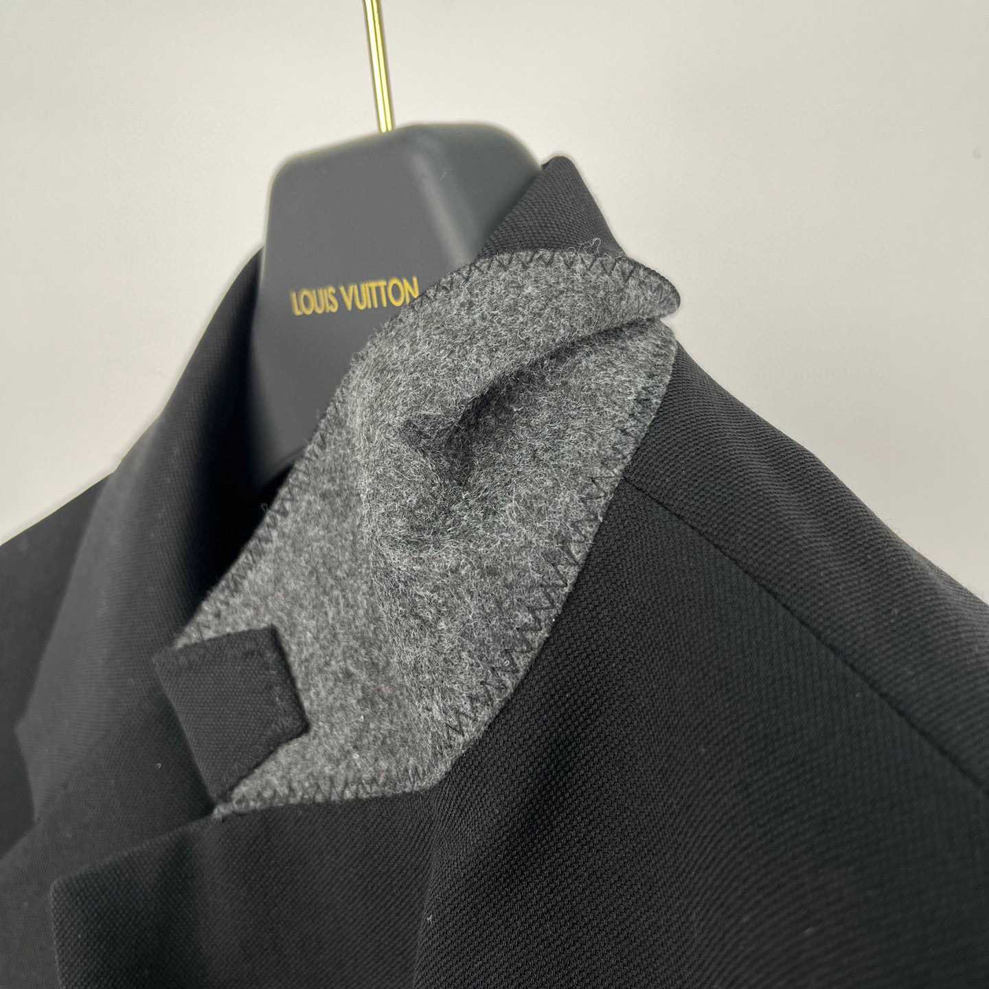 Louis Vuitton Embroidered Signature Wool Tailored Jacket   1AFRD1 - FashionPlug