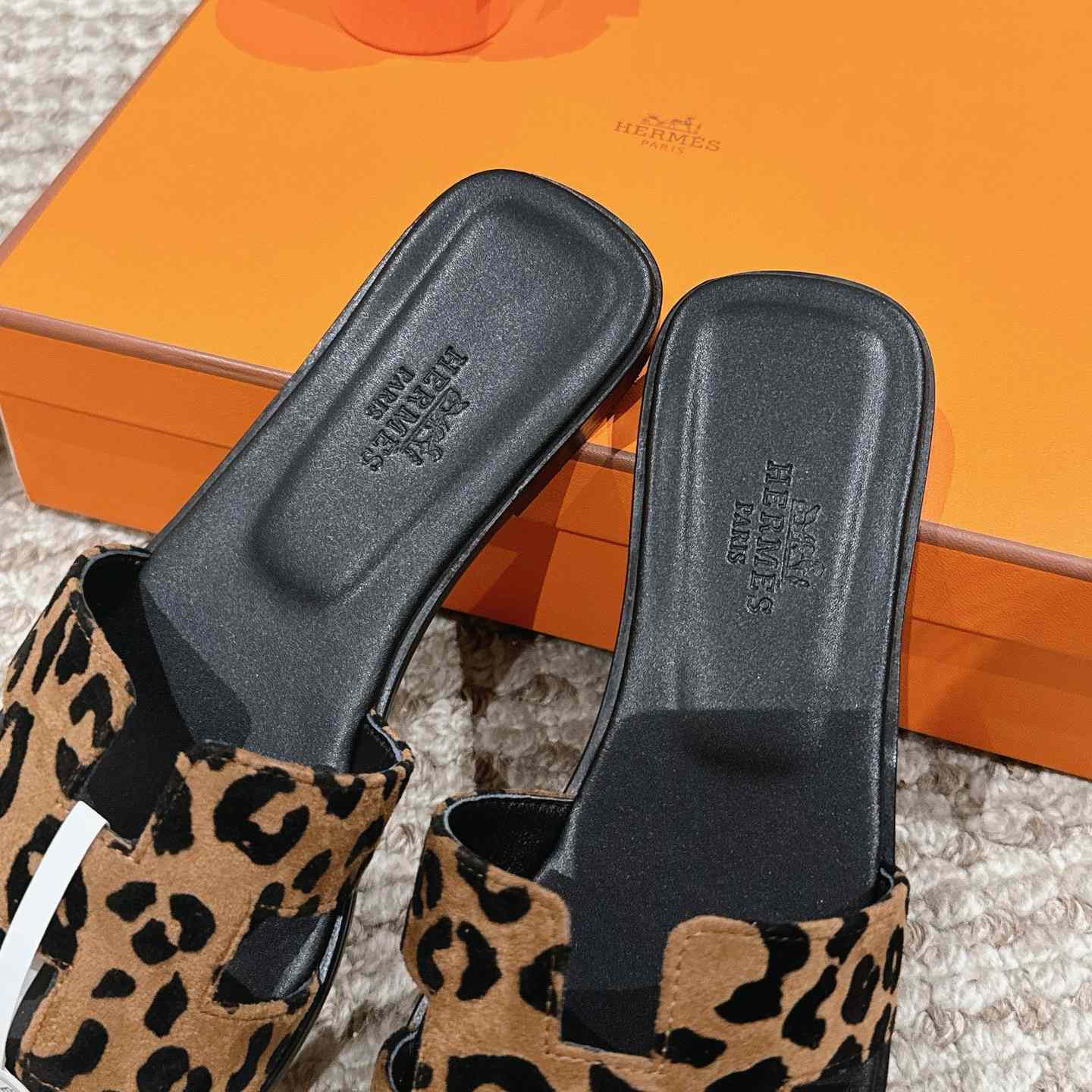Hermes Oran Sandal - FashionPlug