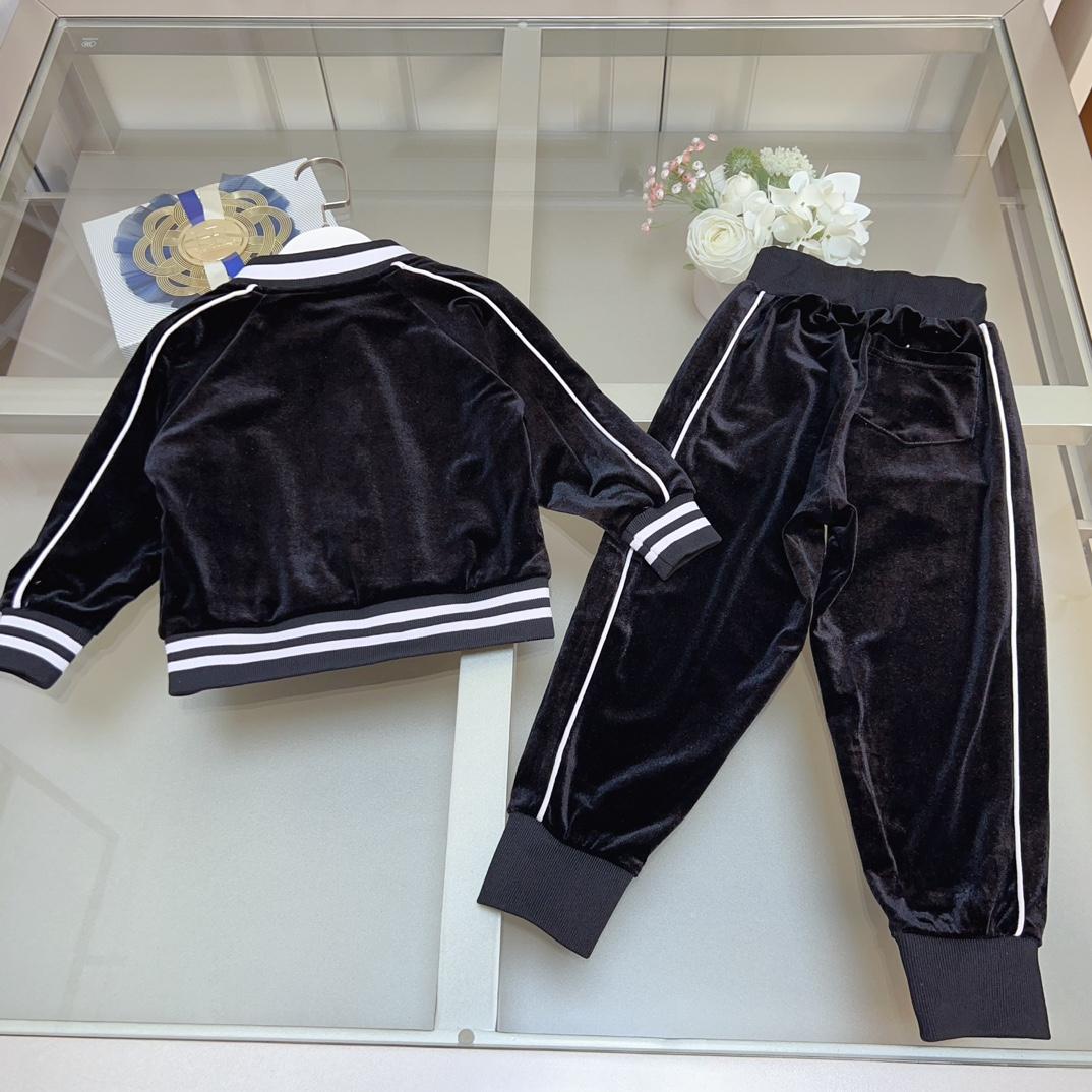 Moncler Kid's Suit - FashionPlug