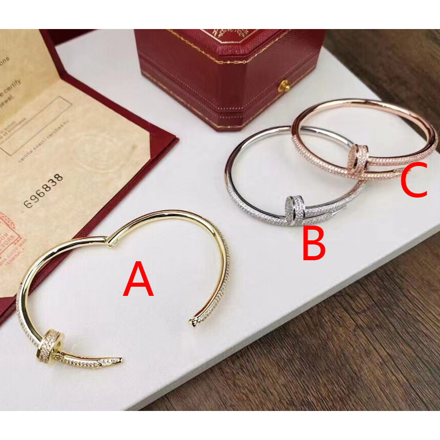Cartier Bracelet - FashionPlug
