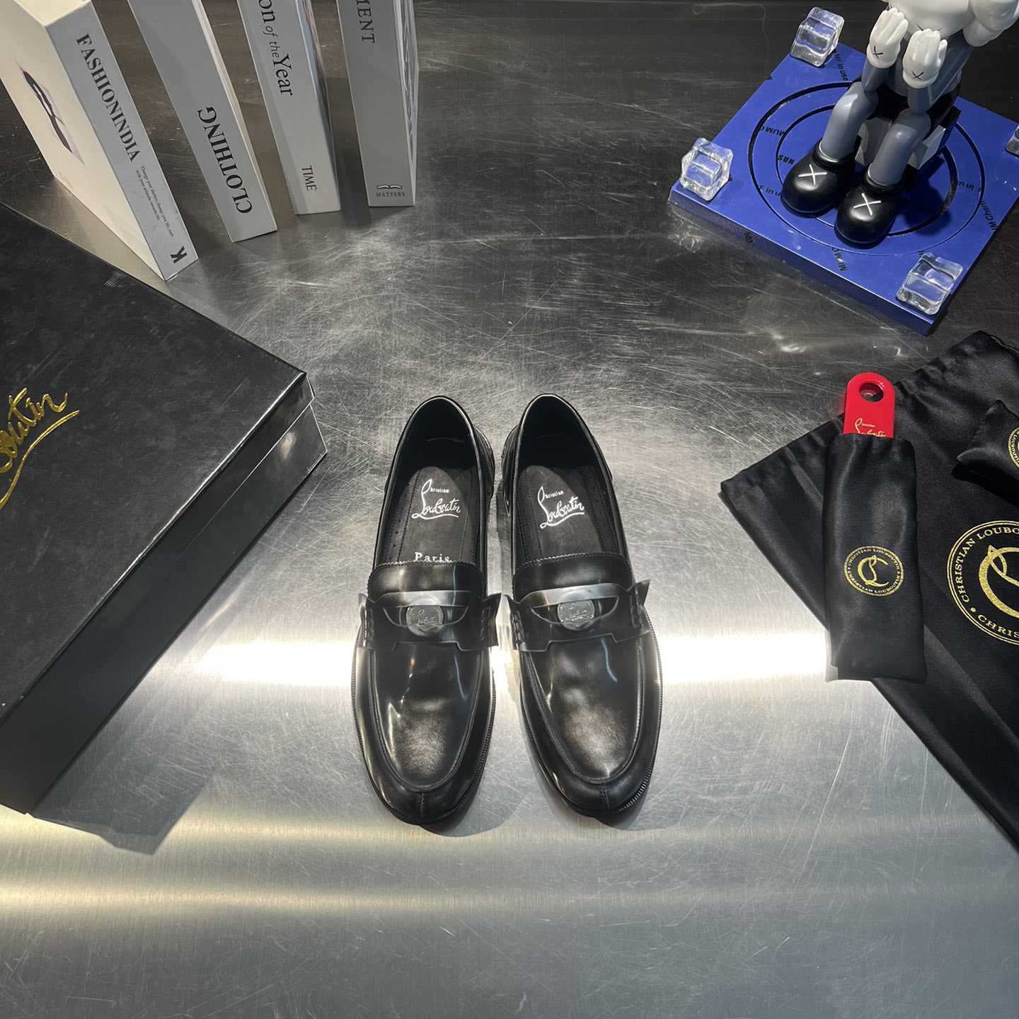 Christian Louboutin Loafers - Patent calf leather - Black  - FashionPlug
