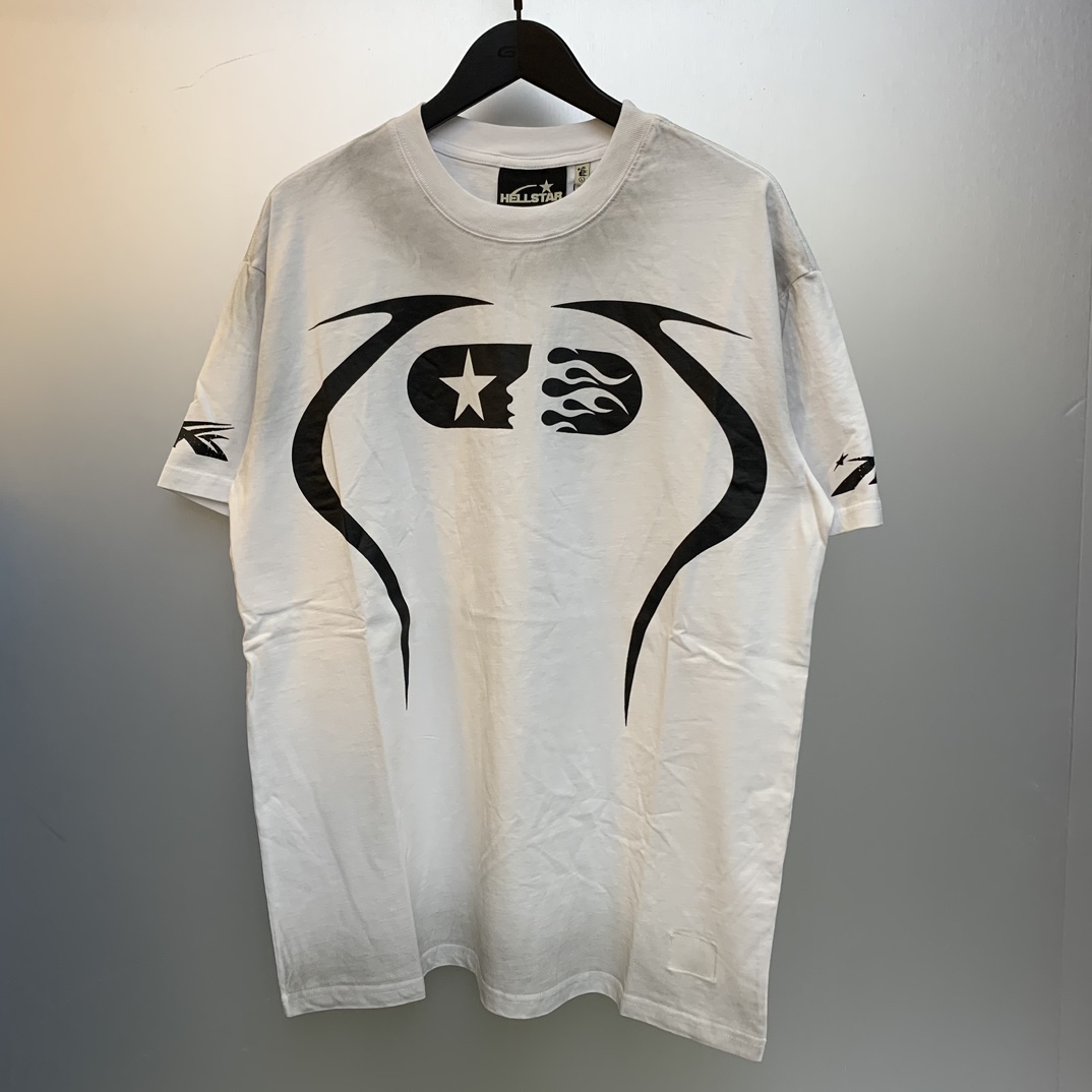 Hellstar Warm Up T-shirt - FashionPlug