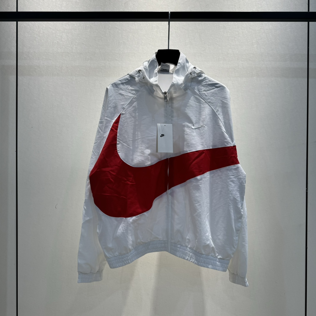 Nike Hooded Jacket - FashionPlug