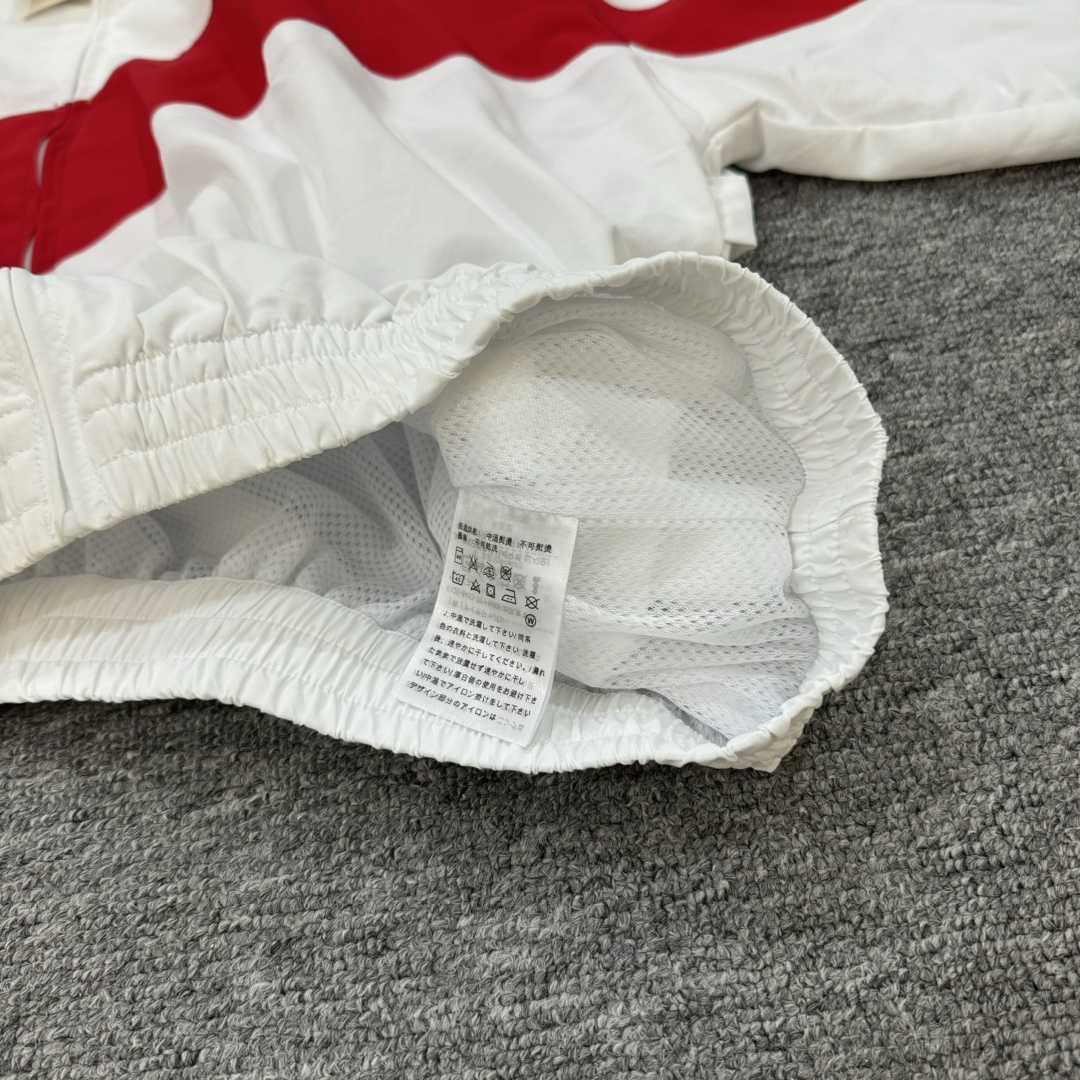 Nike Hooded Jacket - FashionPlug