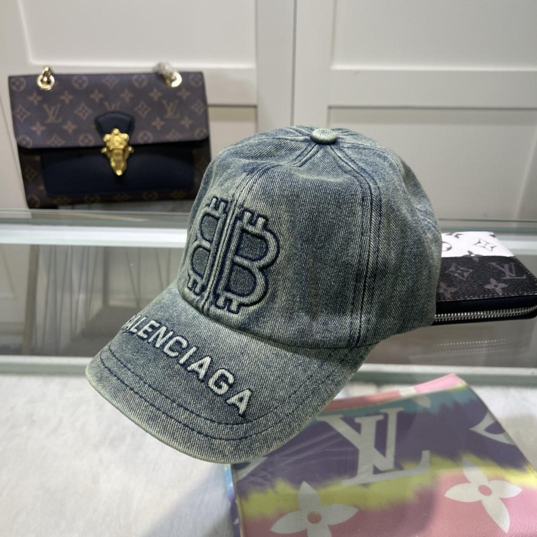 Balenciaga Cap - FashionPlug