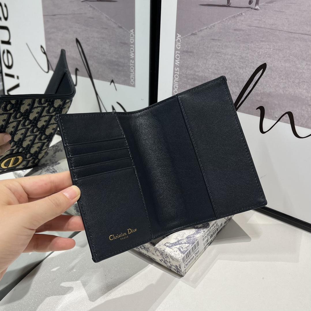 Dior 30 Montaigne Passport Holder - FashionPlug