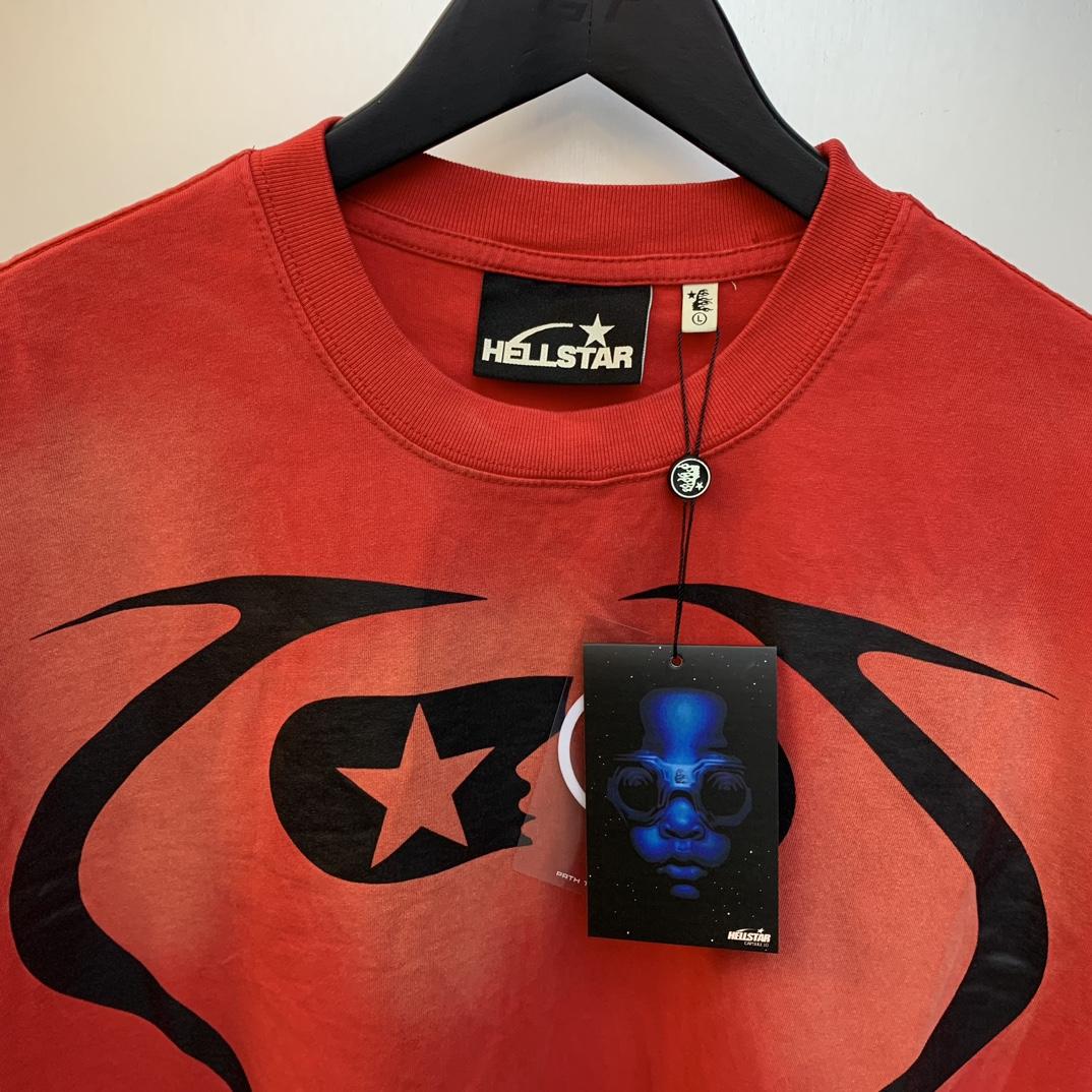 Hellstar Warm Up T-shirt - FashionPlug