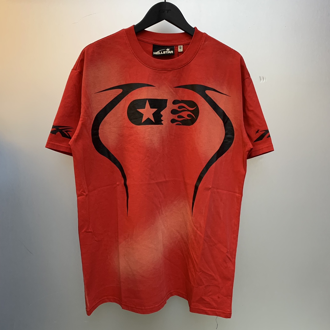 Hellstar Warm Up T-shirt - FashionPlug