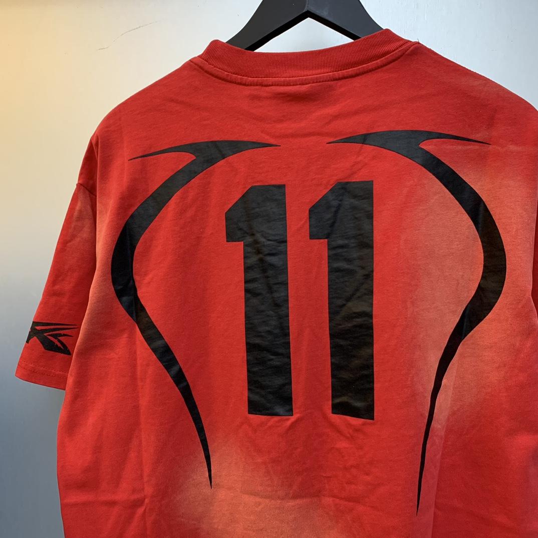 Hellstar Warm Up T-shirt - FashionPlug