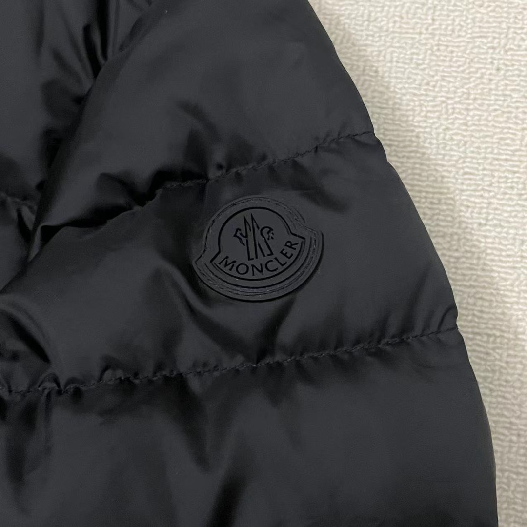 Moncler Vernasca Short Down Jacket  - FashionPlug