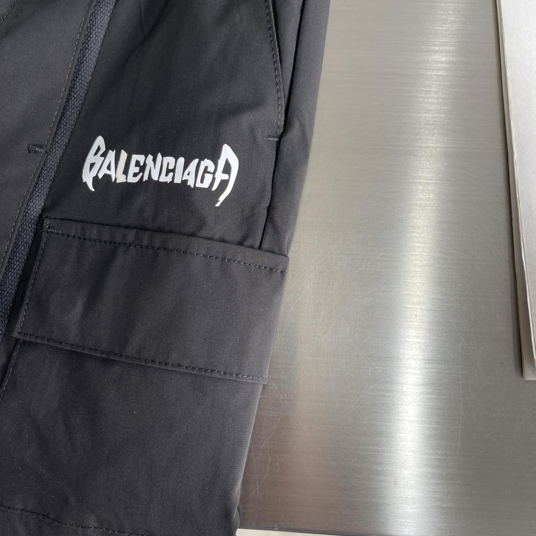 Balenciaga Technical Cargo Pants - FashionPlug