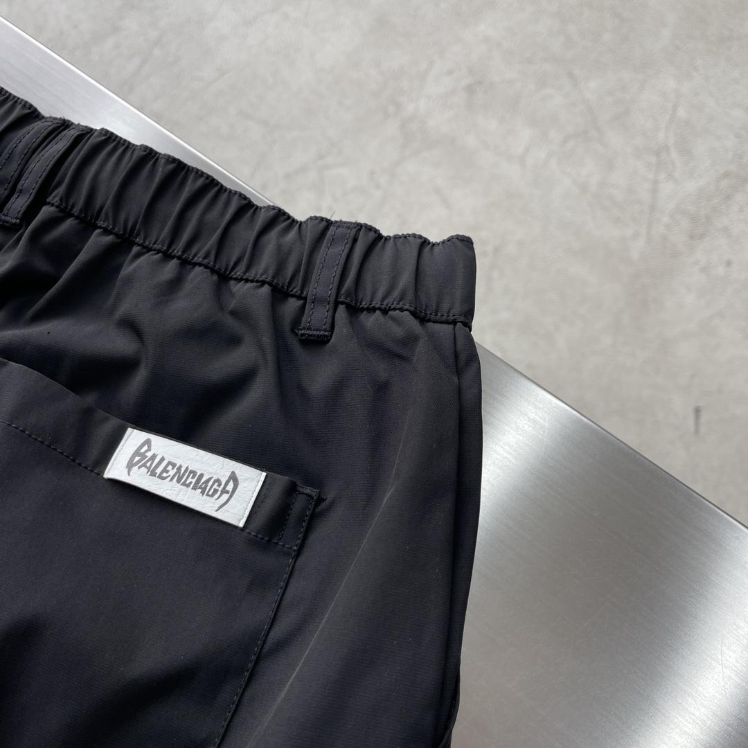 Balenciaga Technical Cargo Pants - FashionPlug