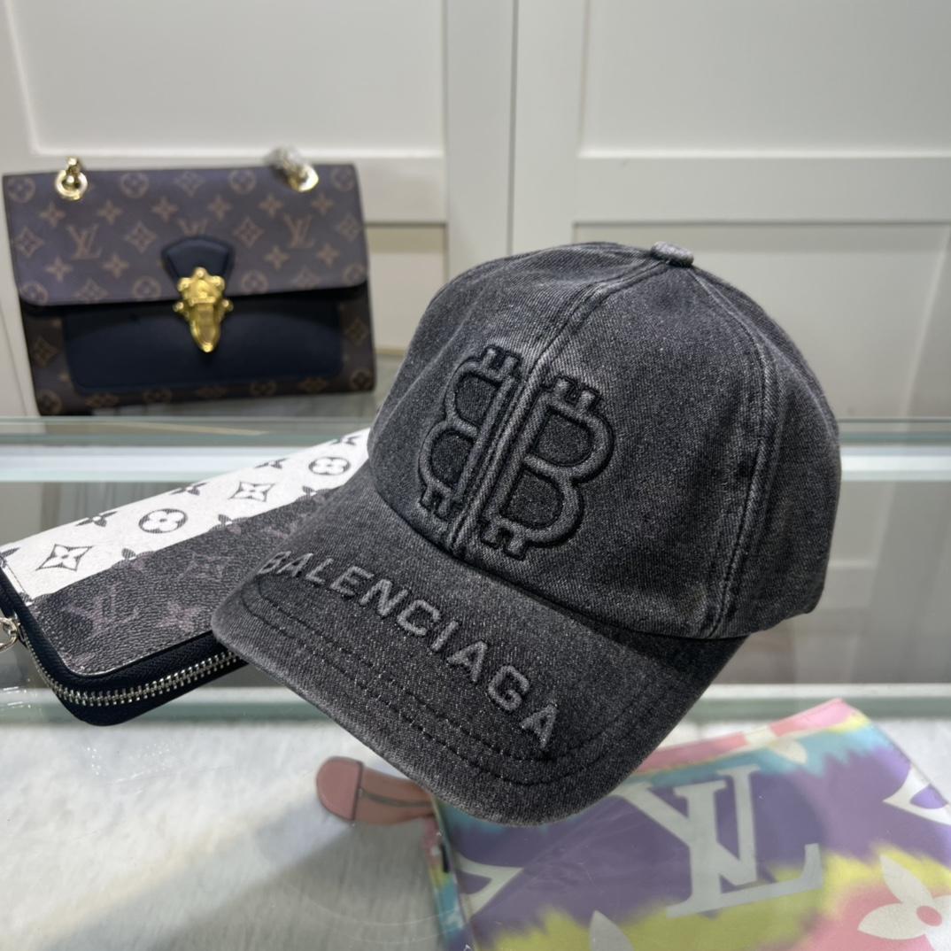 Balenciaga Cap - FashionPlug