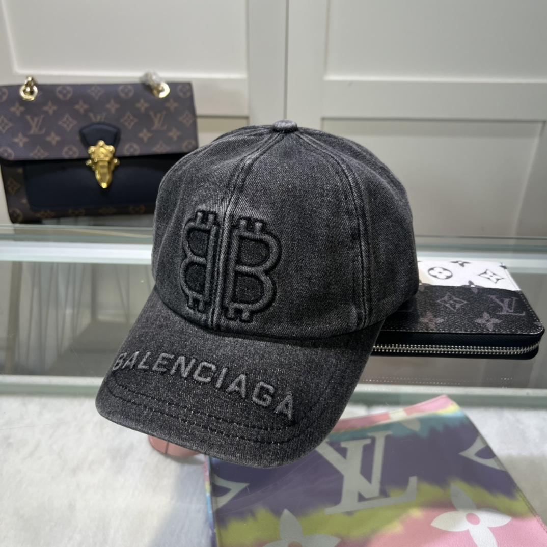Balenciaga Cap - FashionPlug