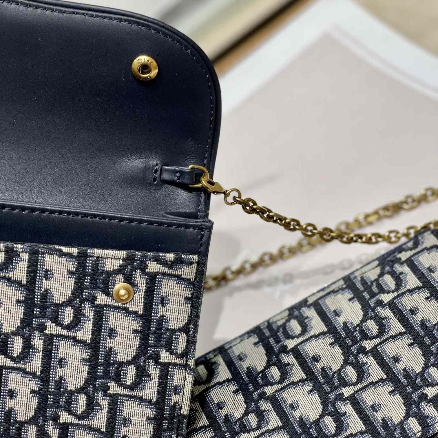Dior Saddle Pouch With Chain - FashionPlug