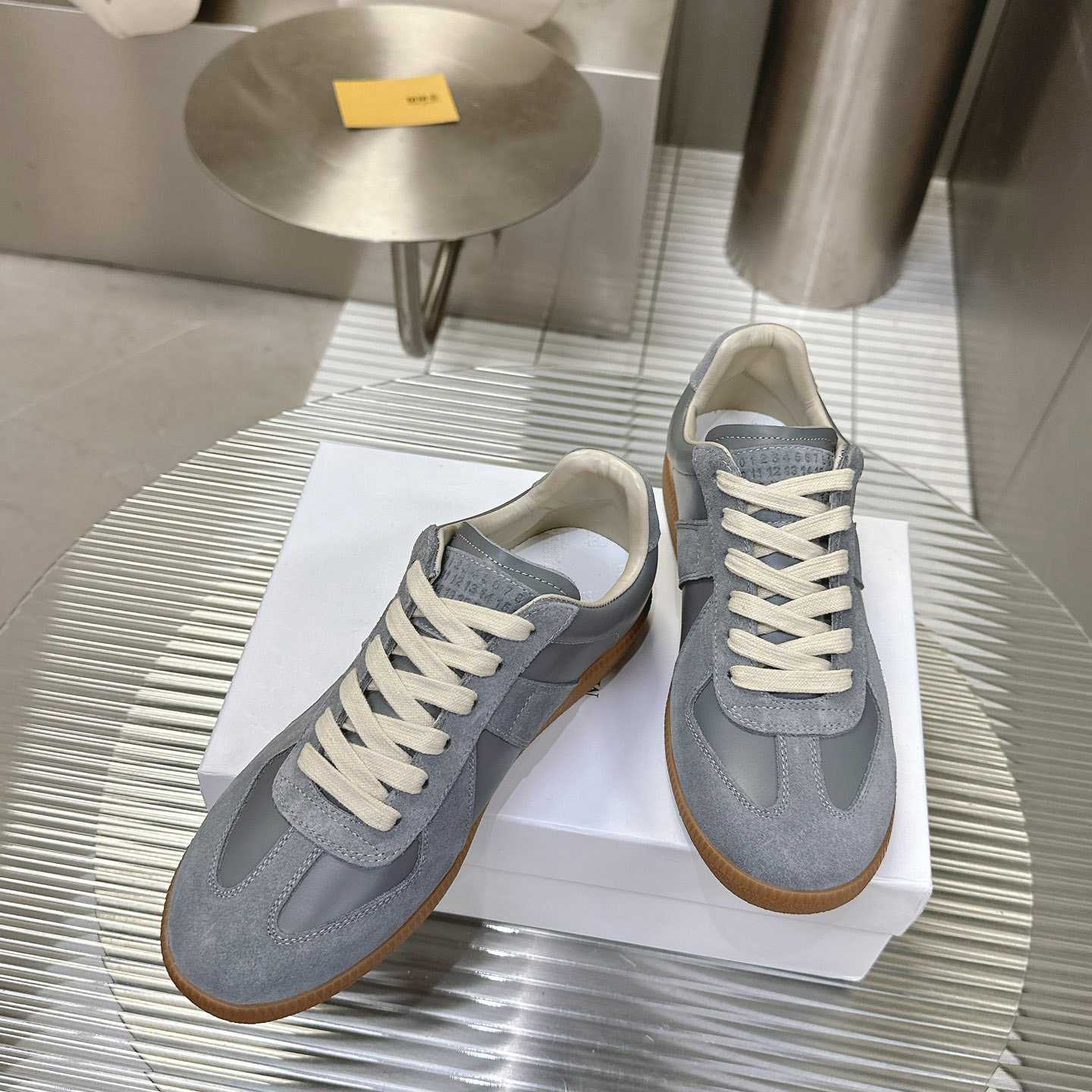 Maison Margiela Paint Replica Low-top Sneakers - FashionPlug