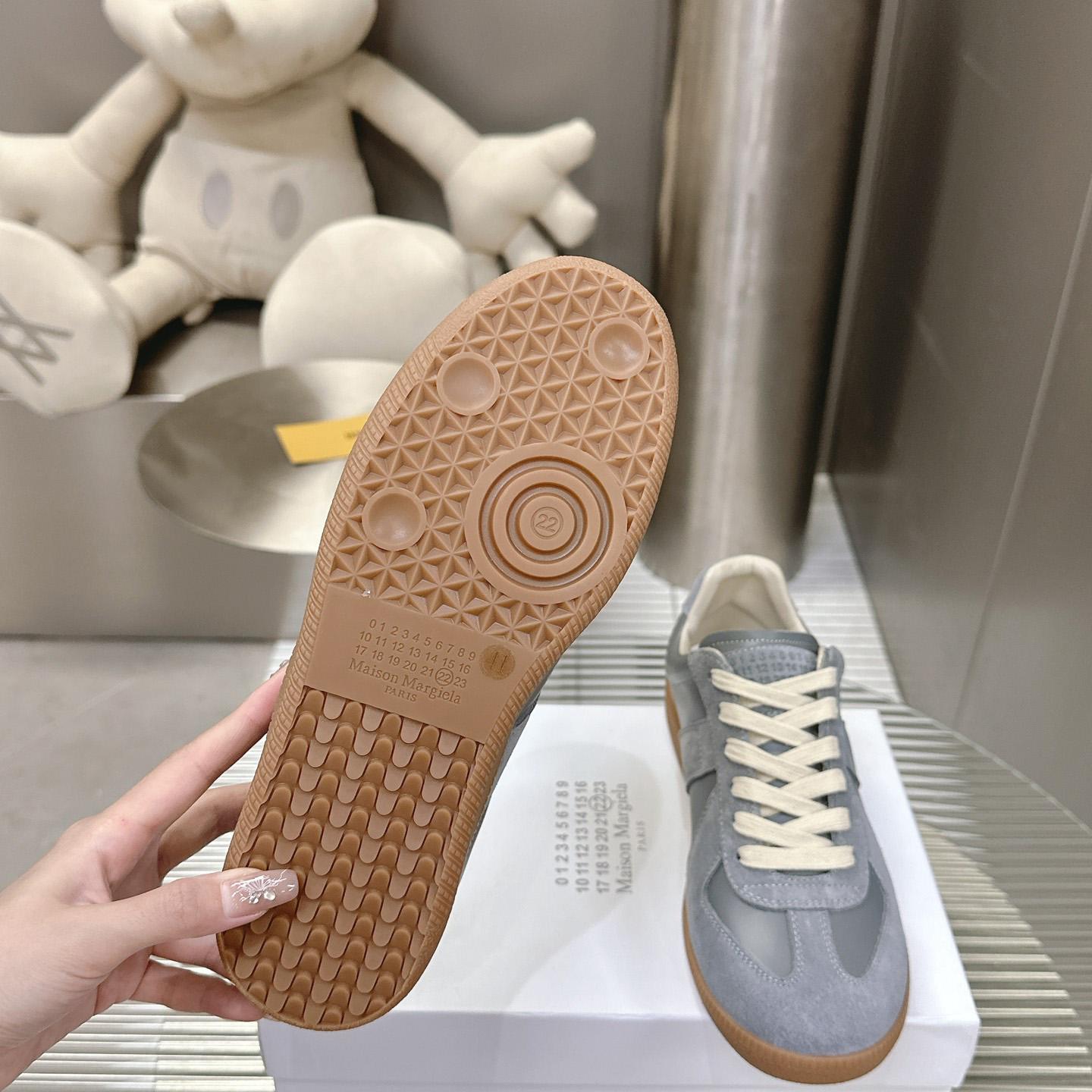 Maison Margiela Paint Replica Low-top Sneakers - FashionPlug