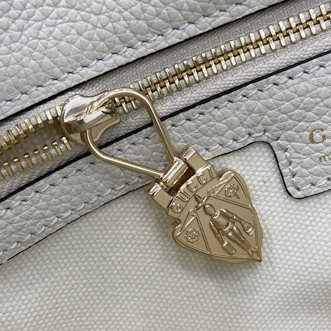 Gucci Jackie 1961 Small Shoulder Bag - FashionPlug