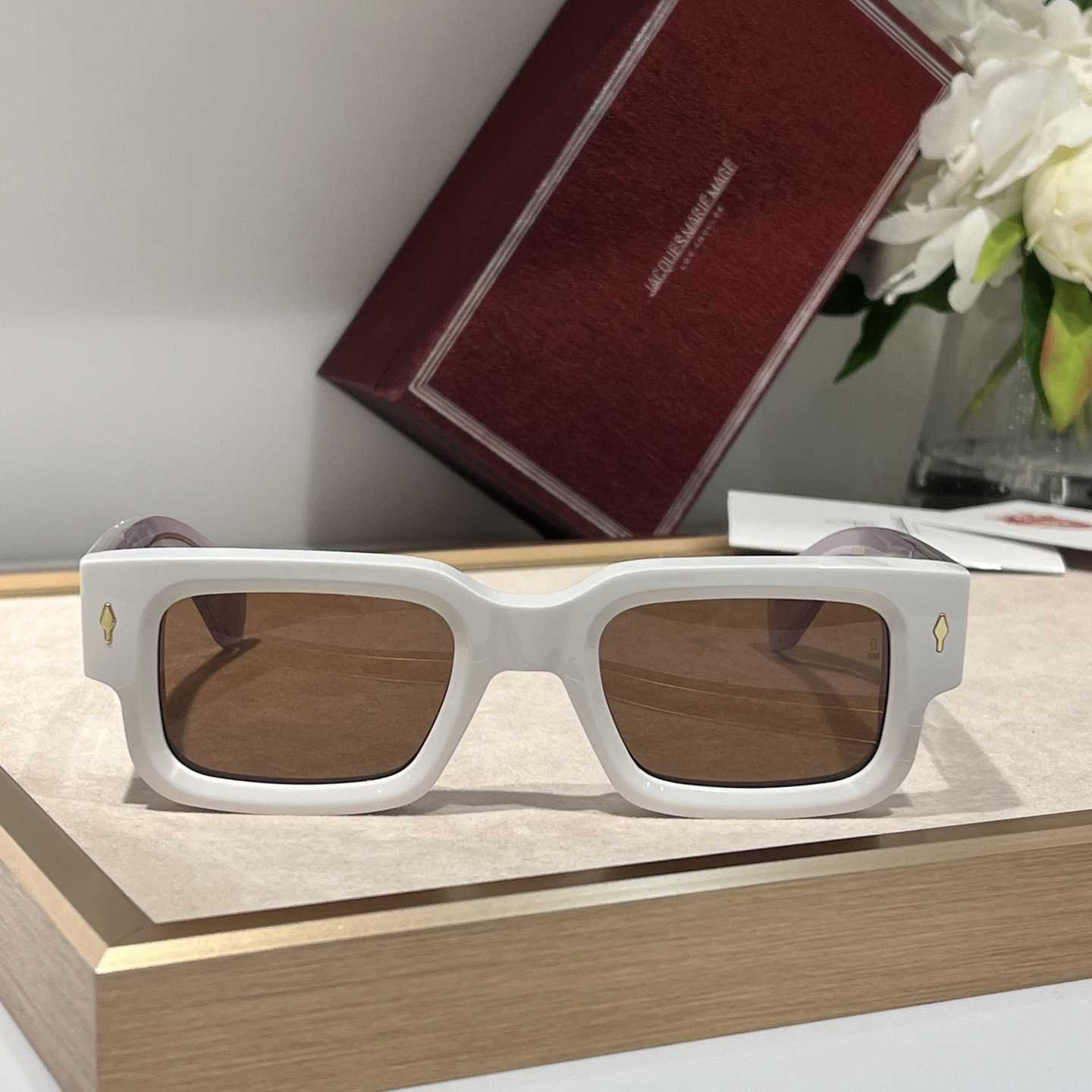 Jacquemus ASCARII Sunglasses - FashionPlug