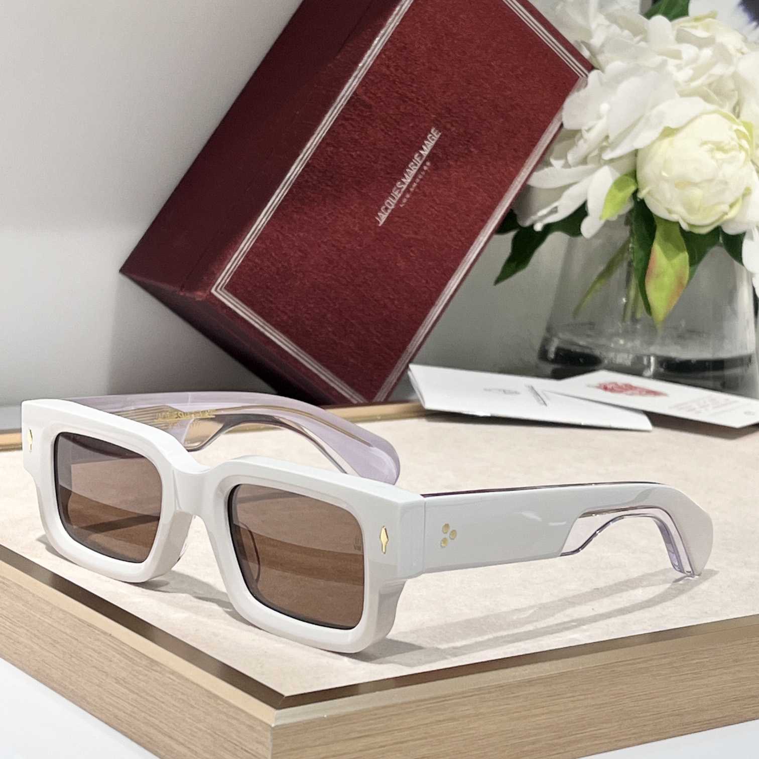 Jacquemus ASCARII Sunglasses - FashionPlug