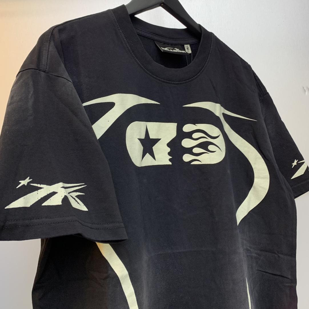 Hellstar Warm Up T-shirt - FashionPlug