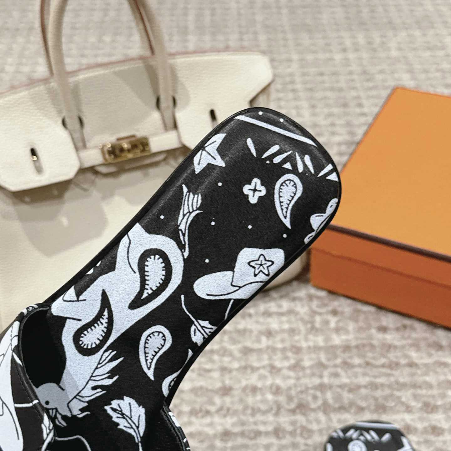 Hermes Oran Sandal - FashionPlug