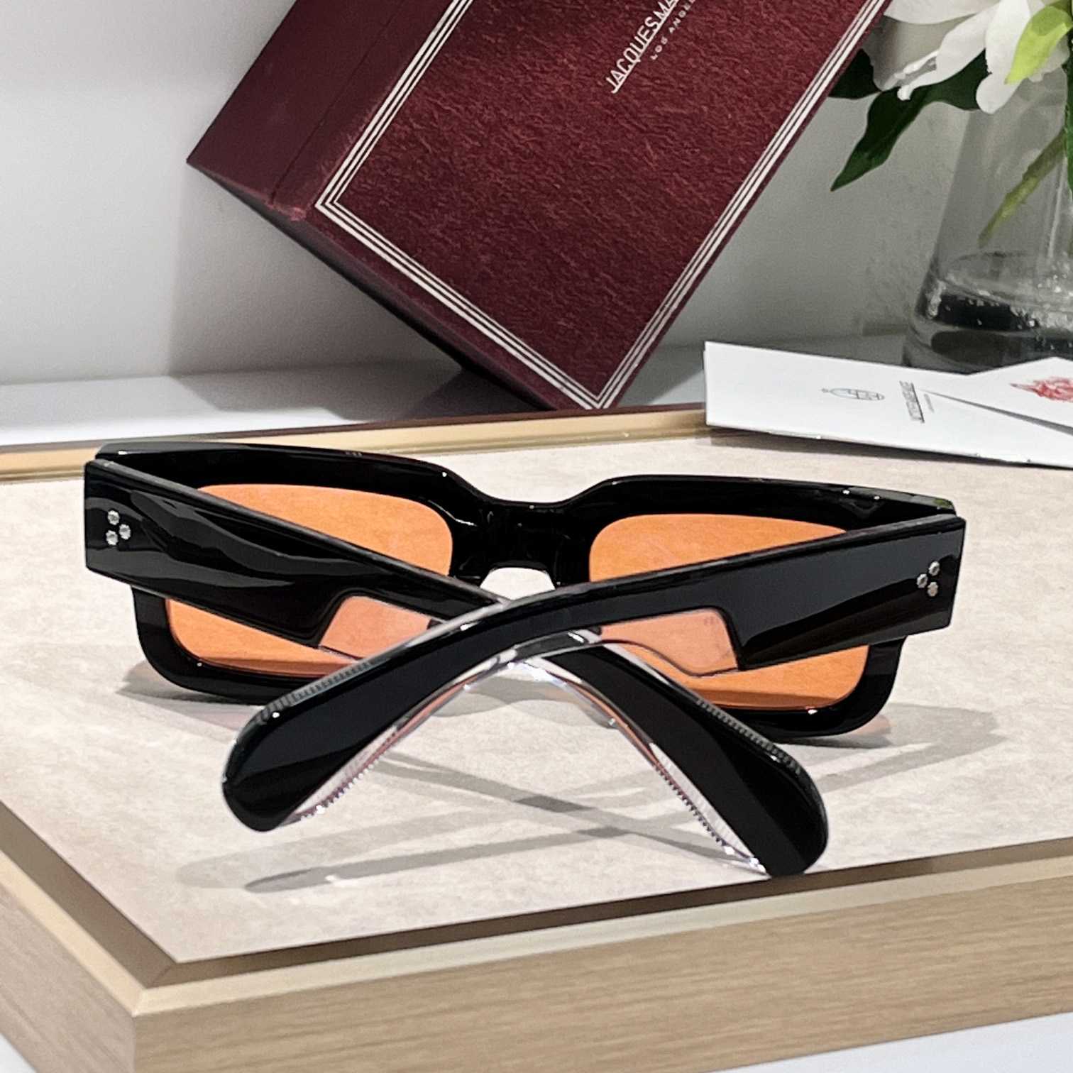 Jacquemus ASCARII Sunglasses - FashionPlug