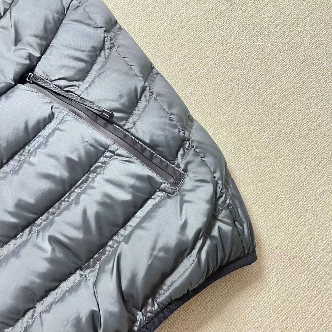 Moncler Nubiera Down Vest - FashionPlug
