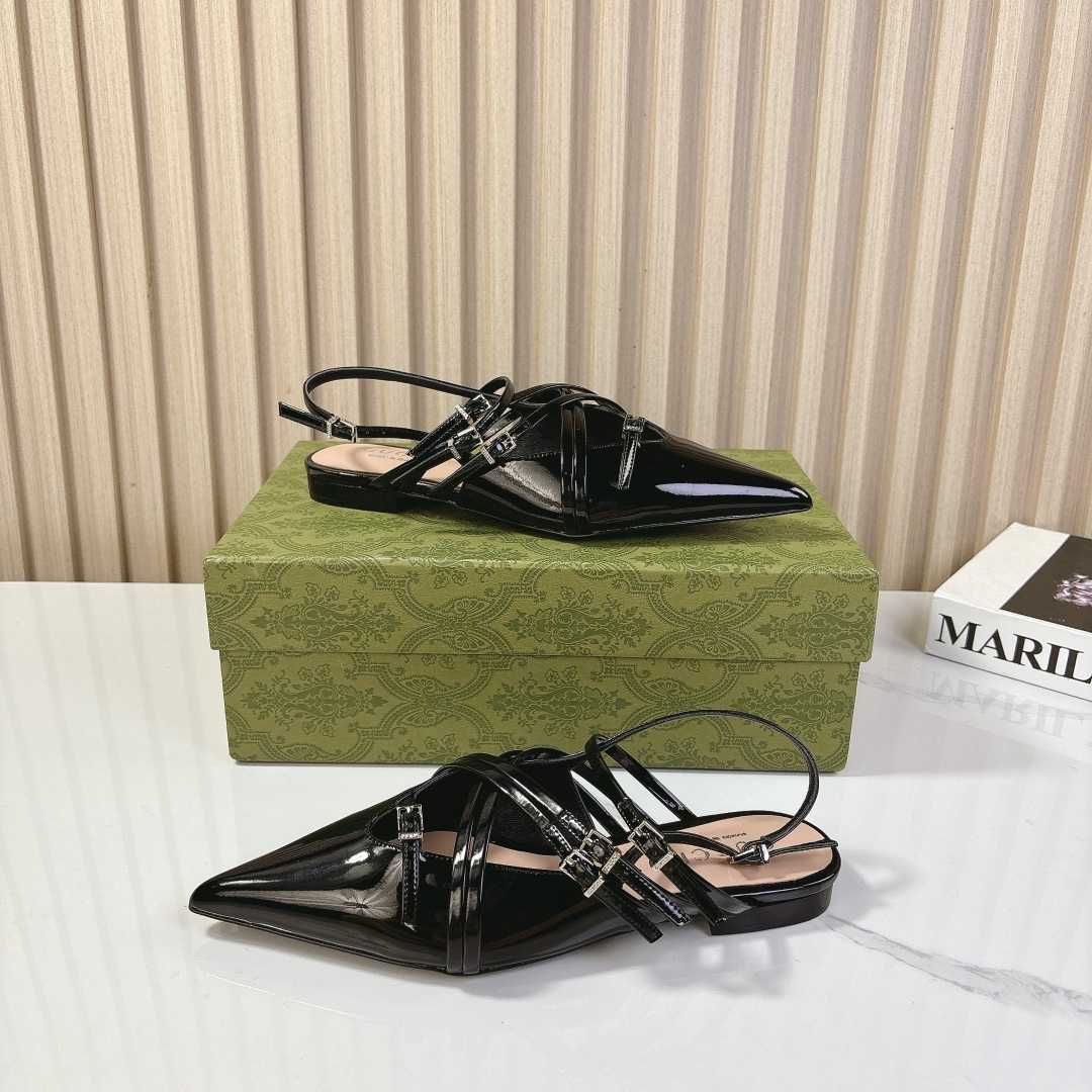 Gucci Women's Strappy Ballet Flat - FashionPlug