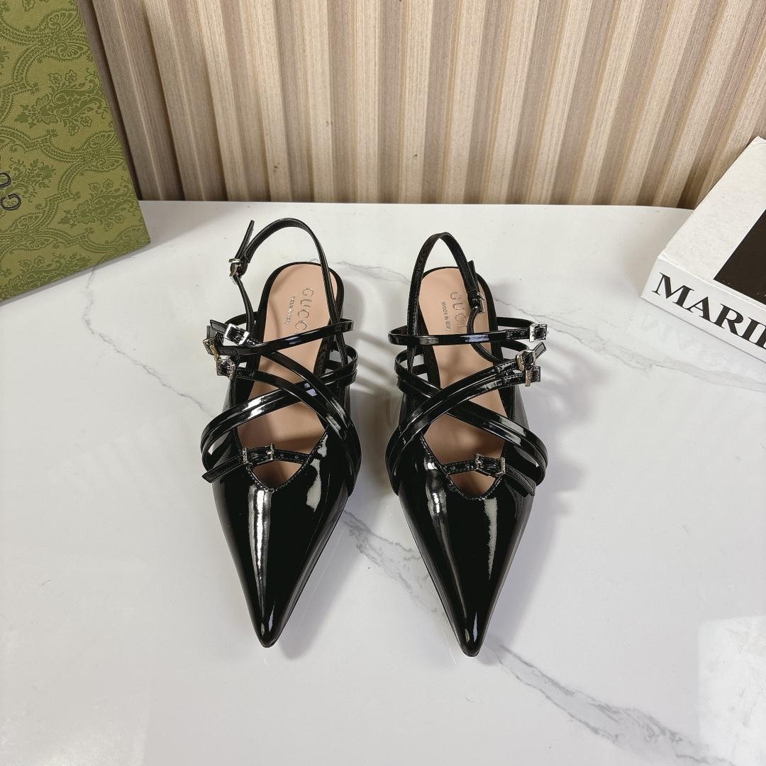 Gucci Women's Strappy Ballet Flat - FashionPlug