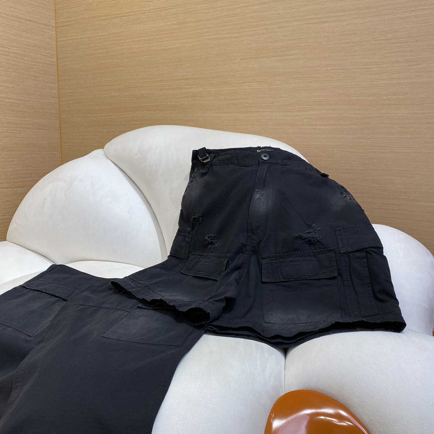 Balenciaga Large Cargo Pants In Black - FashionPlug