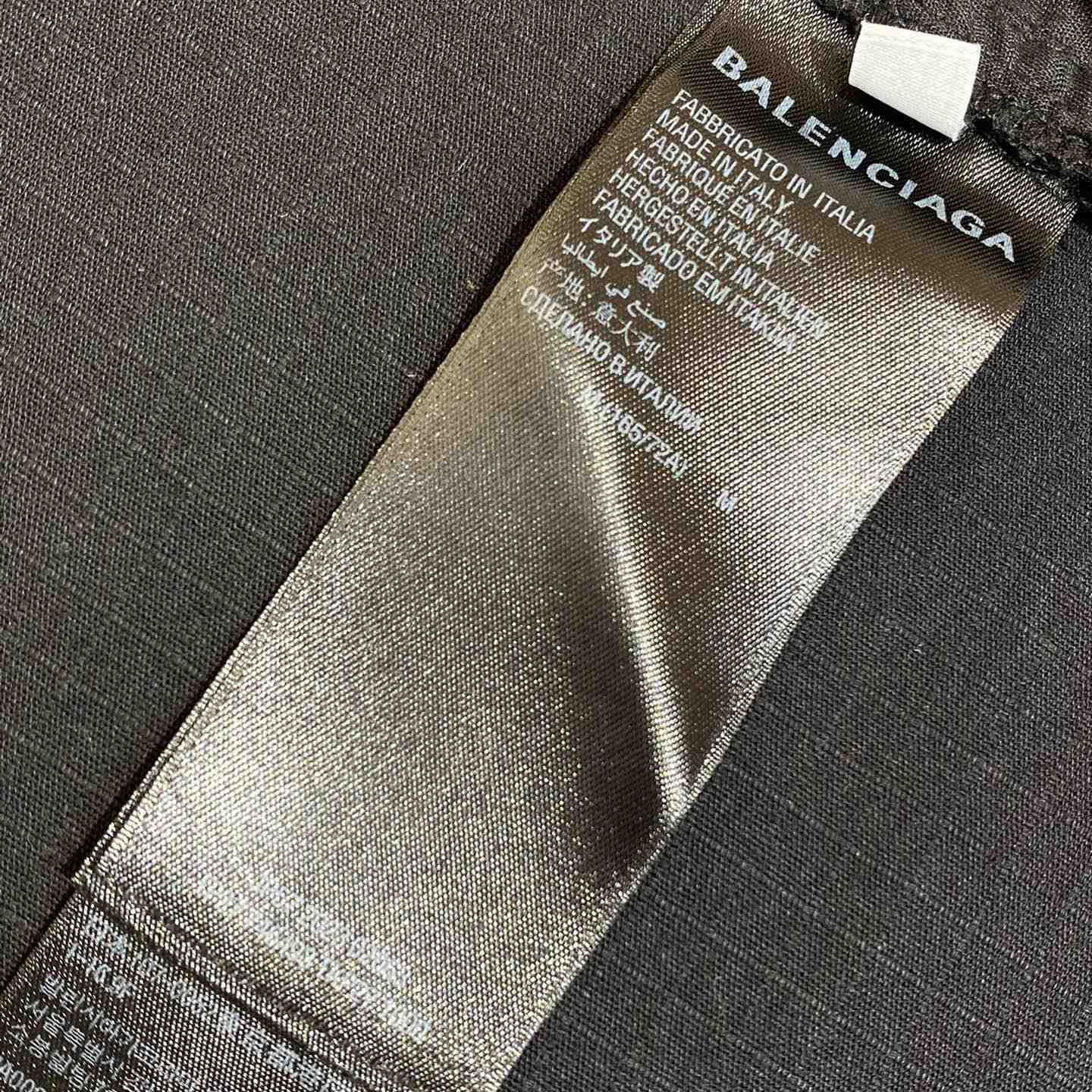Balenciaga Large Cargo Pants In Black - FashionPlug