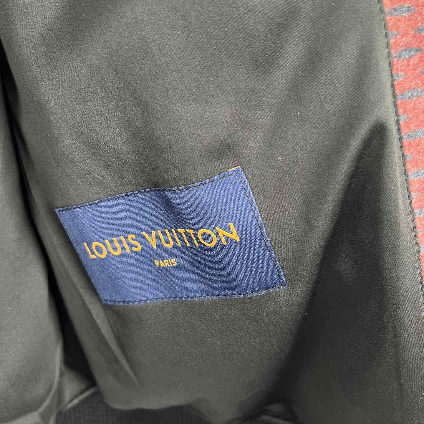 Louis Vuitton Damier Varsity Blouson   1AFXGV - FashionPlug