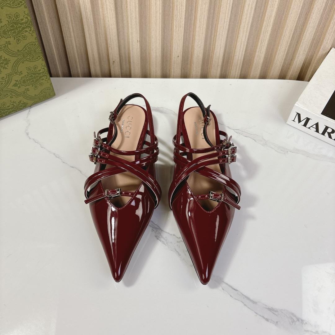 Gucci Women's Strappy Ballet Flat - FashionPlug