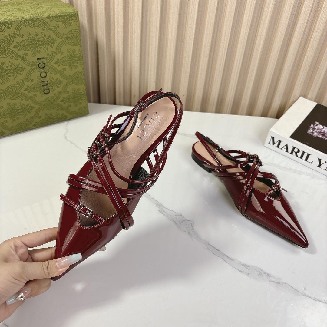 Gucci Women's Strappy Ballet Flat - FashionPlug