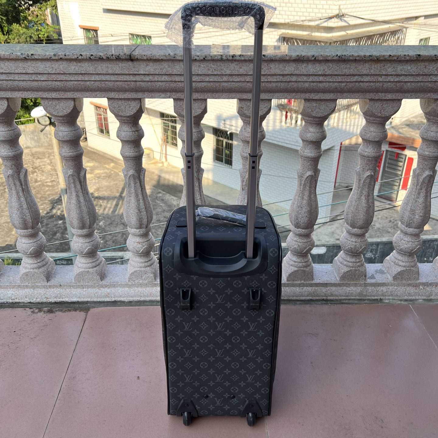 Louis Vuitton Horizon Soft Duffle 55 - FashionPlug