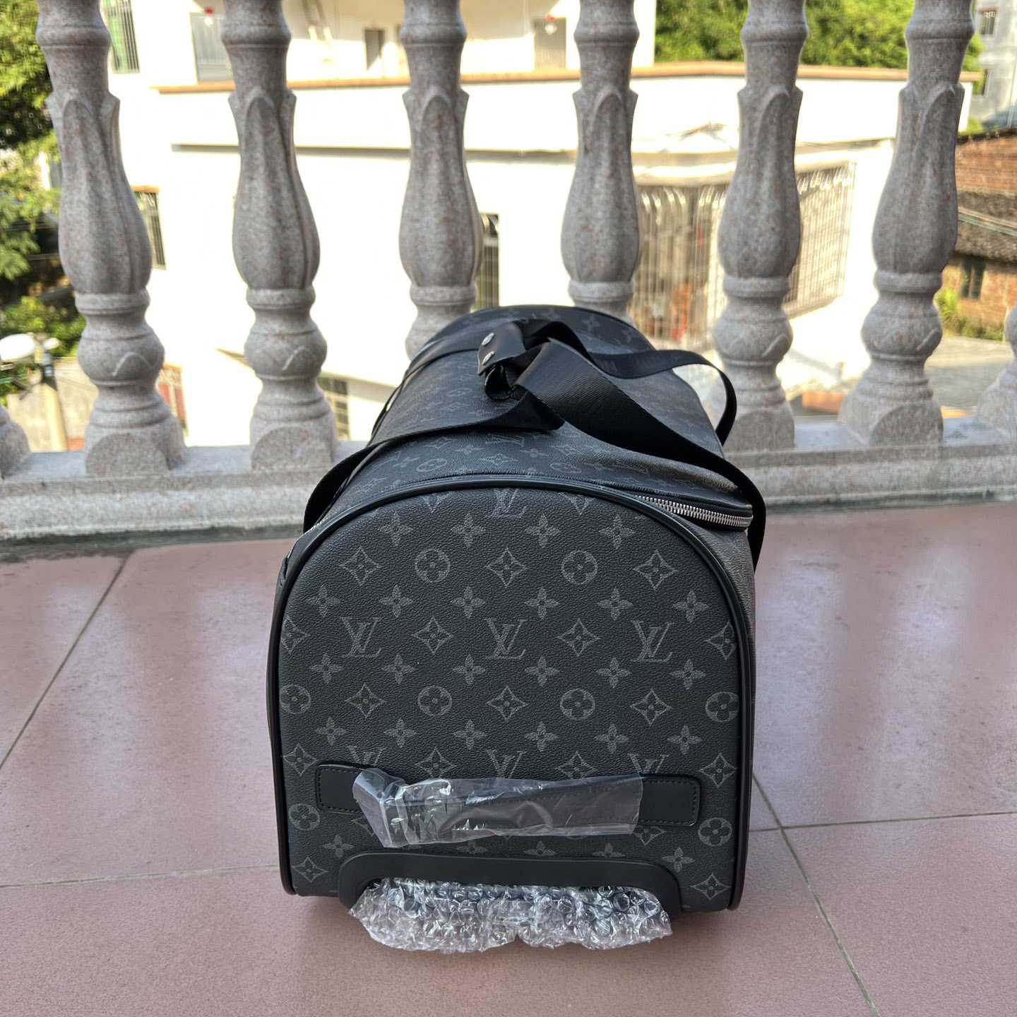 Louis Vuitton Horizon Soft Duffle 55 - FashionPlug