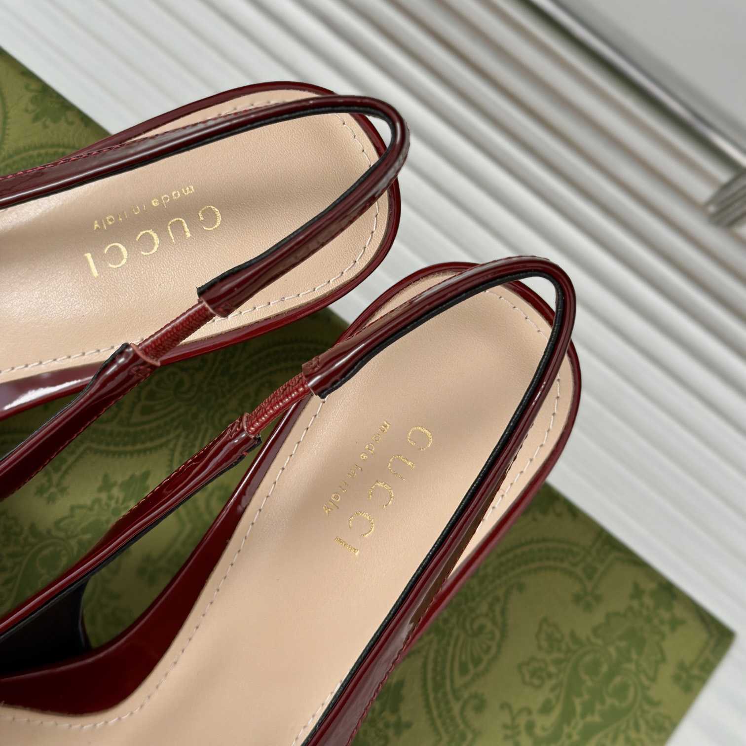 Gucci Women's Slingback With Marina Chain  - FashionPlug